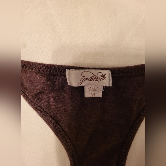 Grane workout tank top - Picture 3 of 3